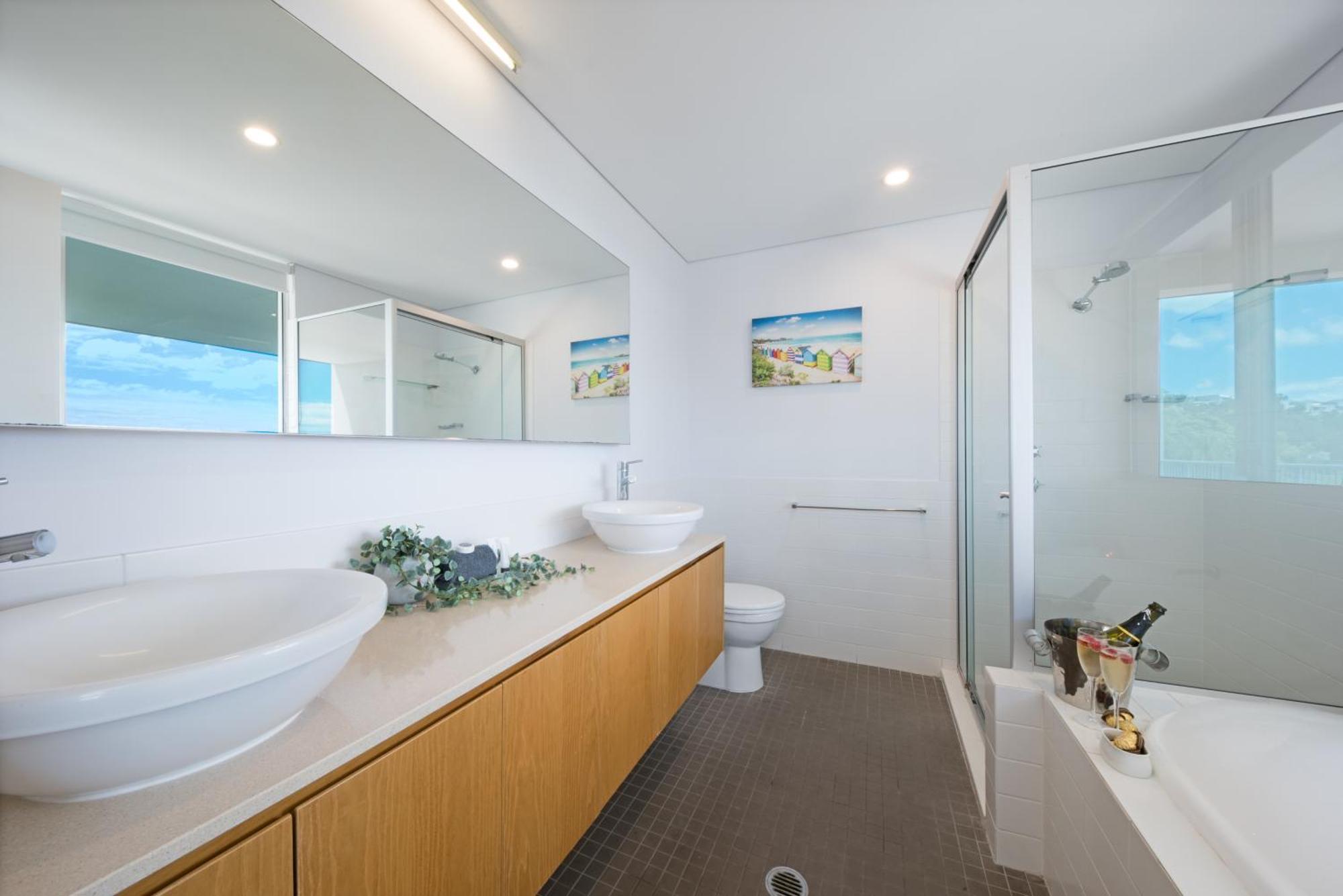 Sea Forever On Azure Seas - Airlie Beach Buitenkant foto